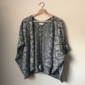 Old Navy | Black and white knit open front poncho